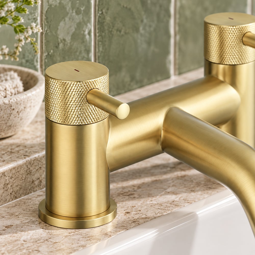 Tailored Redondo Brushed Brass Round Bath Filler Mixer Tap - Image 3